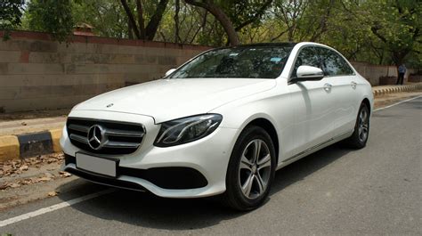 Pre Owned Mercedes Benz E 200 Avantgrade-2