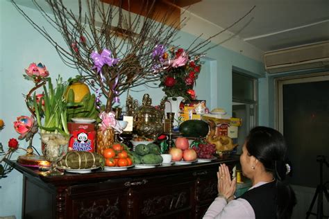 Ancestor Worship and Governance in Vietnam