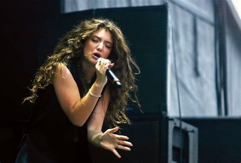 Lorde | Biography, Facts, Album, & Solar Power | Britannica