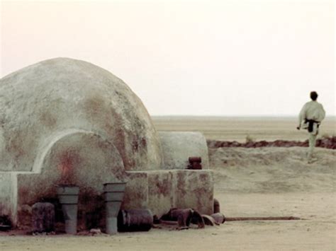 'Star Wars' fans fix up Luke Skywalker's Tatooine home