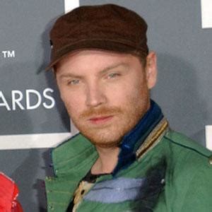 Jonny Buckland - Age, Family, Bio | Famous Birthdays