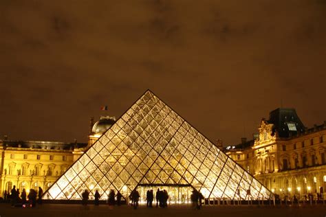 Clásicos de Arquitectura: Museo del Louvre / I.M. Pei | ArchDaily México