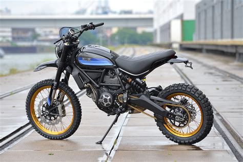 Racing Cafè: Ducati Scrambler Desert Sled by WalzWerk Motorcycles