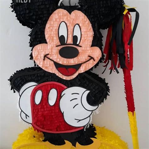 Mickey Mouse Piñata | Piñata de mickey mouse, Piñata, Mickey piñata