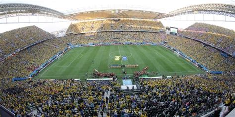 VIDEO: The World Cup Began With 65,000 Fans Singing The Brazilian ...