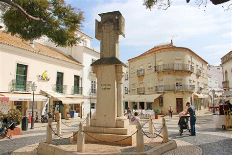 The Old Town of Lagos - a detailed guide - The Algarve Family