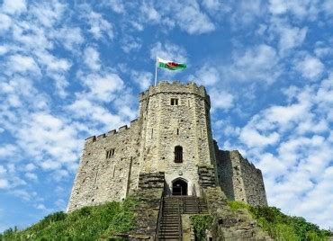 Cardiff Weather averages & monthly Temperatures | United Kingdom ...