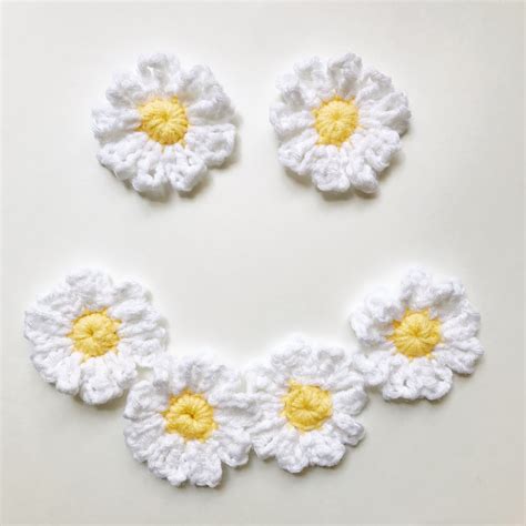 Crochet Daisy Pattern Crochet Flower Applique - Etsy