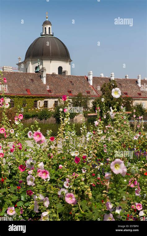 Belvedere palace gardens hi-res stock photography and images - Alamy