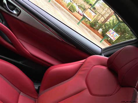 2017 INFINITI Q60 Red Sport 400 - Interior Photos 13