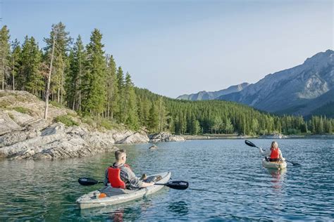 Lake Minnewanka Boat Rentals: Motor Boats & Kayak Rentals