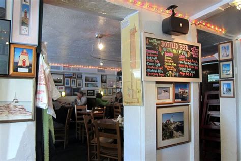 Lighthouse Cafe interior | Lighthouse cafe, Sanibel island florida ...