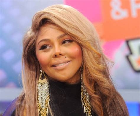 Look at That Massive Transformation! Lil Kim Before and After Plastic ...