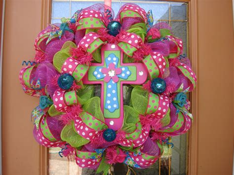 Items similar to SALE...Deco Mesh Hot Pink and Lime Green Cross Wreath ...