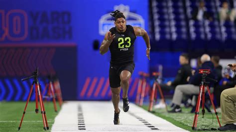 Running back Isiah Pacheco runs official 4.37-second 40-yard dash at ...