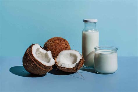 Cream of Coconut vs. Coconut Milk: What's the Difference?