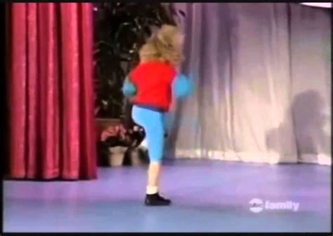 Stephanie Tanner From Full House Dancing To Juicy J's "Bandz A Make Her Dance" - YouTube