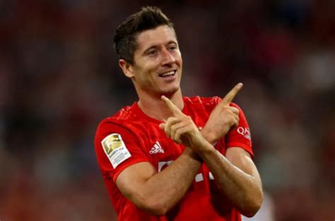 Lewandowski Voted Best Striker In The World Ahead Of Karim Benzema And Harry Kane – Independent ...