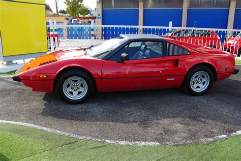 Ferrari 308 GTSi - Rosso Corsa