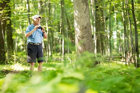 Flights of Fancy: How Seniors Can Turn Birdwatching into a Lifelong Hobby | Meadow Ridge