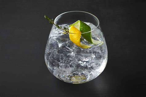 How To ... Build a Spanish Gin-Tonic