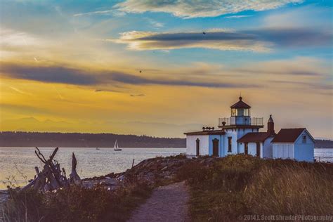 Discovery Park Lighthouse | Lighthouse, Discovery, Park