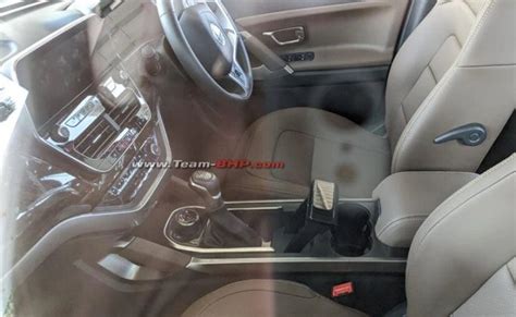 Tata Harrier automatic interior leaked ahead of Auto Expo 2020 debut