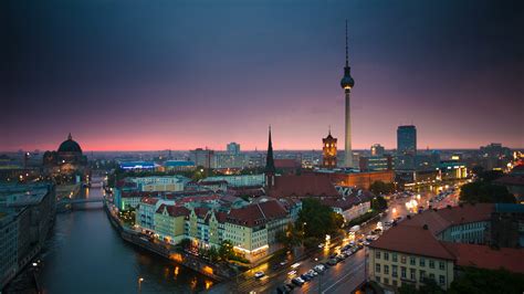 Berlin Skyline – Bing Wallpaper Download