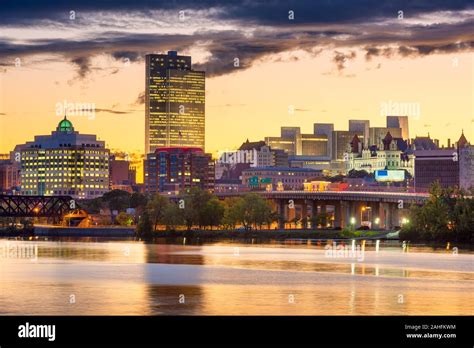 Albany New York Skyline High Resolution Stock Photography and Images ...