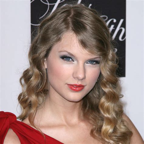 Taylor Swift Real Makeup | Saubhaya Makeup