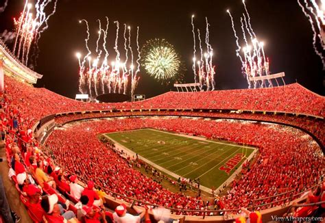 Kansas City Chiefs 4K Wallpapers - Top Free Kansas City Chiefs 4K Backgrounds - WallpaperAccess