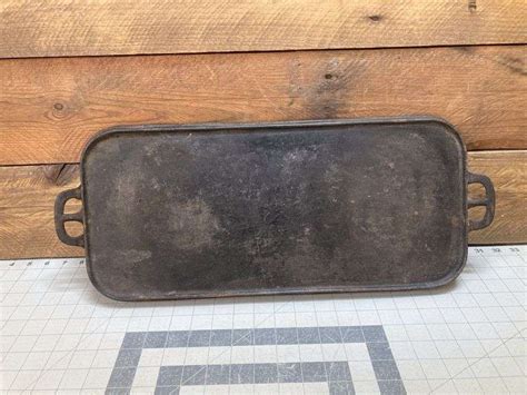 Wagner Cast Iron Griddle - Bid On Estates Auction Services