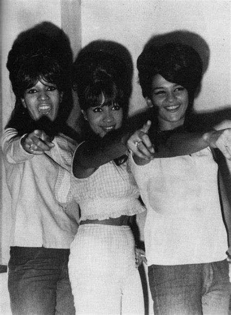 30 Fascinating Vintage Photographs of The Ronettes in the 1960s ~ Vintage Everyday