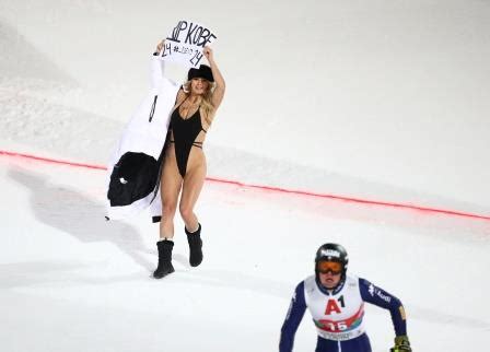 Woman's tribute to Bryant upsets competitor at slalom