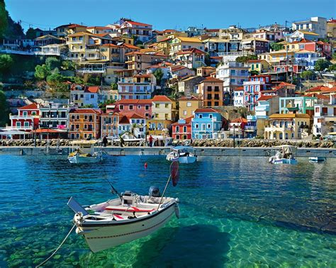 Discover Greece from Igoumenitsa: round trip via Parga, Delphi, Meteora ...