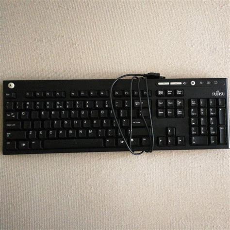 Fujitsu Wired Keyboard, Computers & Tech, Parts & Accessories, Computer Keyboard on Carousell