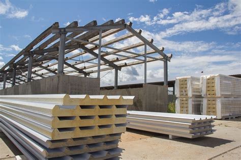 Benefits of Using PUF Panels for Construction