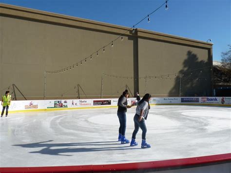 Ice skating rink opens at Northgate Mall - The Redwood Bark