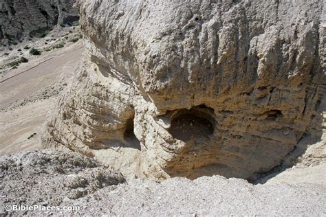 Qumran Caves (BiblePlaces.com)