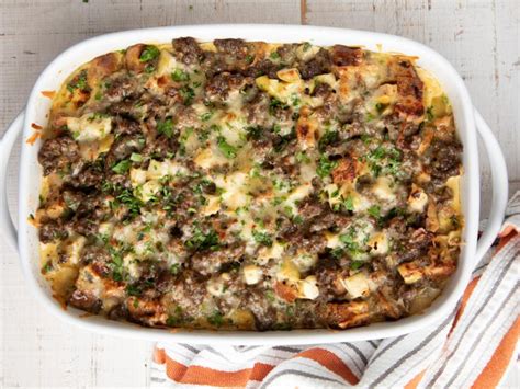 Thanksgiving Breakfast Casserole Recipe | Ree Drummond | Food Network