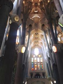 Viator Exclusive: Early Access to Sagrada Familia with Optional Tower Access 2017 - Barcelona