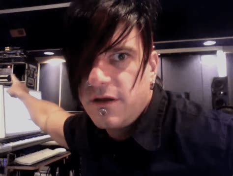 Klayton doing Wojak/Soyjack point! From Louder Than Words (Mixing 01) : r/celldweller