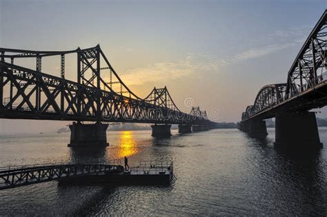 The Yalu River Broken Bridge Stock Photo - Image of sino, jiangan ...