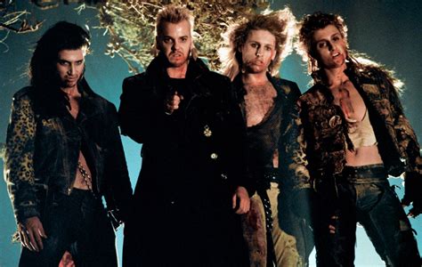 A new reimagining of 1980s vampire classic 'The Lost Boys' is in the works