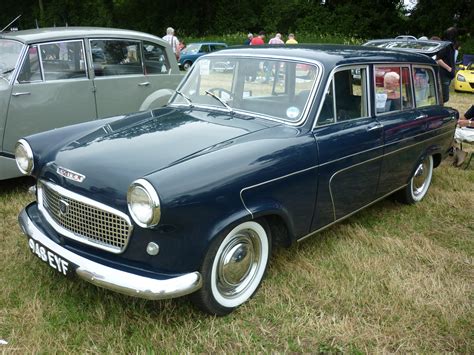 Standard Vanguard Estate - ClassicCarsDriven.com