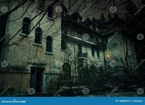 Abandoned Haunted House