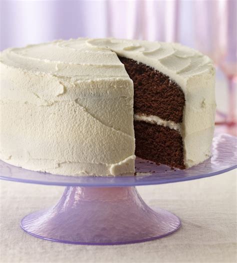 How to Make Delicious Chocolate Cake with White Frosting - Healthy Recipe