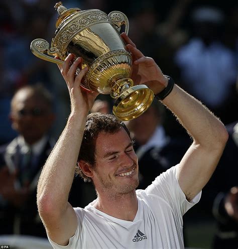 ANDY MURRAY THE KING OF WIMBLEDON 2013 PHOTO