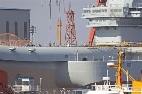 Asian Defence News: Photos of new Chinese aircraft carrier under construction