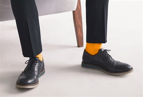 Can A Man Wear Bright Socks With A Suit? | Add Color To A Formal Outfit